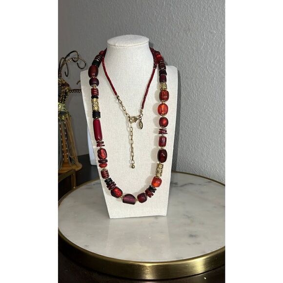 Chico’s necklace contemporary red gold tone acrylic seed beads graduated - Picture 1 of 5